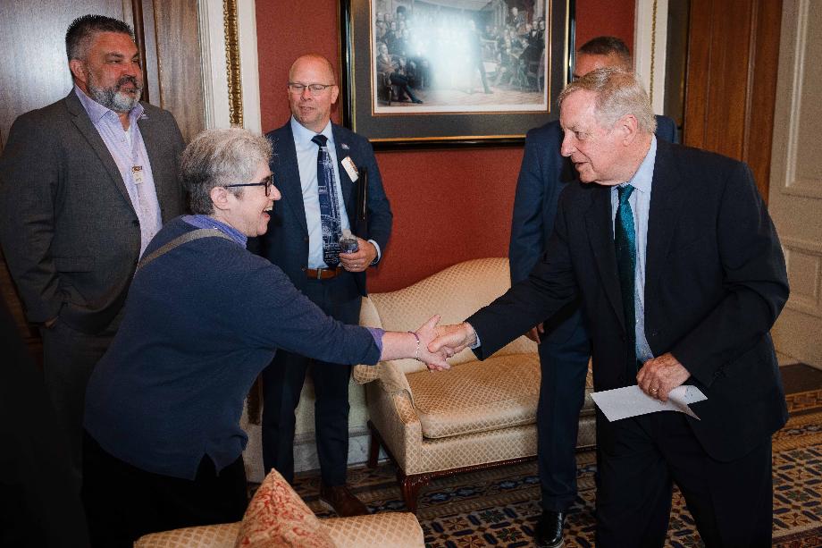 DURBIN MEETS WITH SMART-TD LEADERSHIP ABOUT FUNDING ILLINOIS TRANSIT PROJECTS